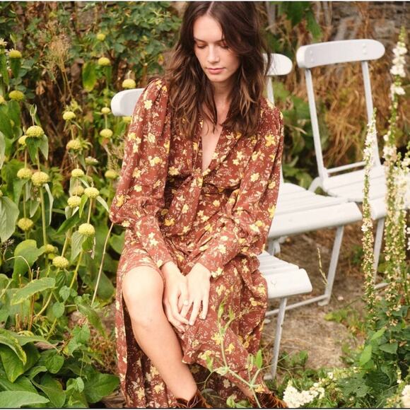DOEN Blossom Dress in Cherrywood Winding Vine Floral S - Picture 1 of 12